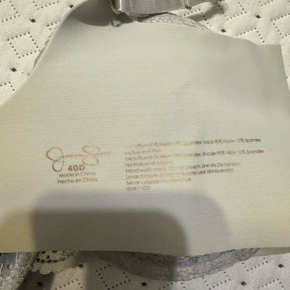 NWOT Jessica Simpson 40D underwire Bra - Picture 4 of 5